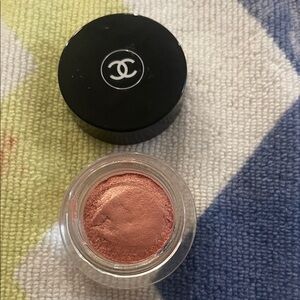 CHANEL Cream Eyeshadow - Radiant Rose Gold